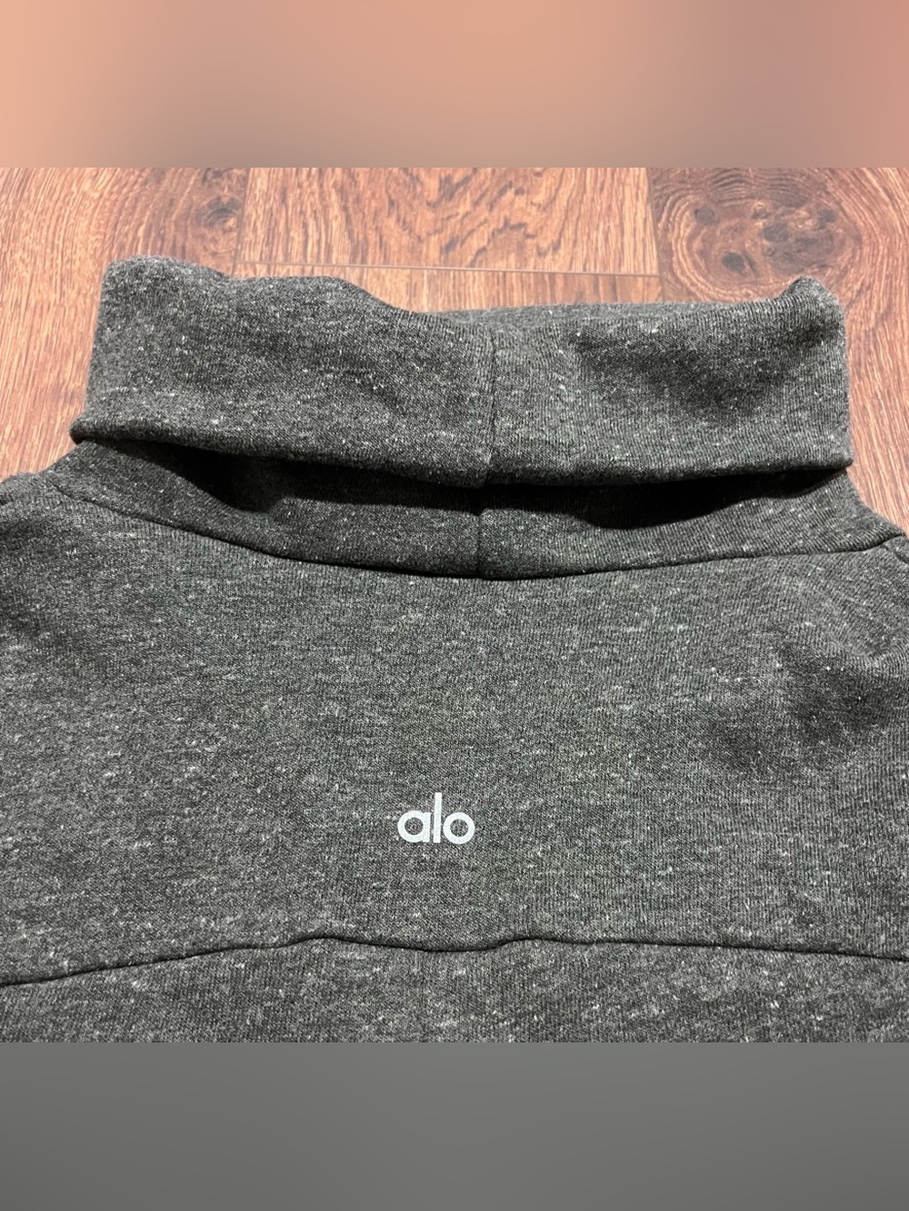 ALO Yoga Women's Charcoal Heather Turtleneck Sweater